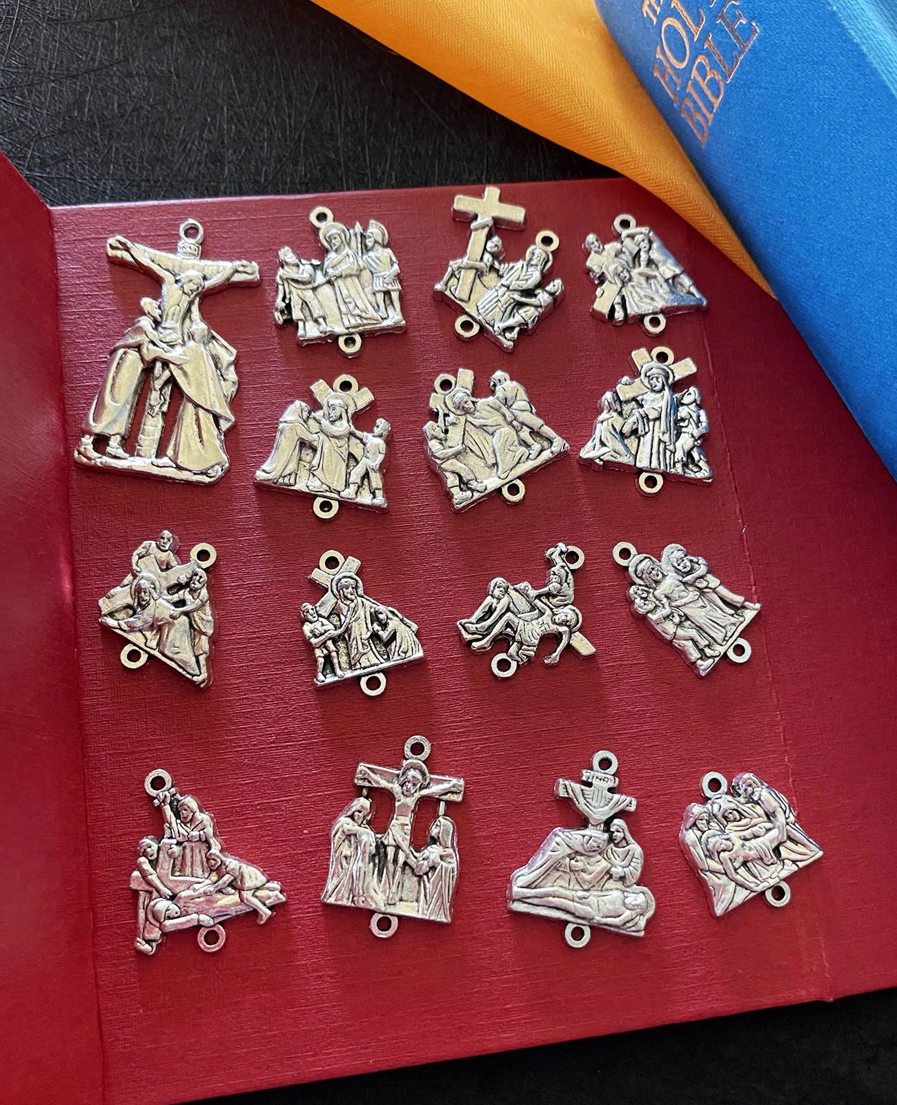 15Pcs Crucifix Jesus Cross Pendant Set Stations of the Cross